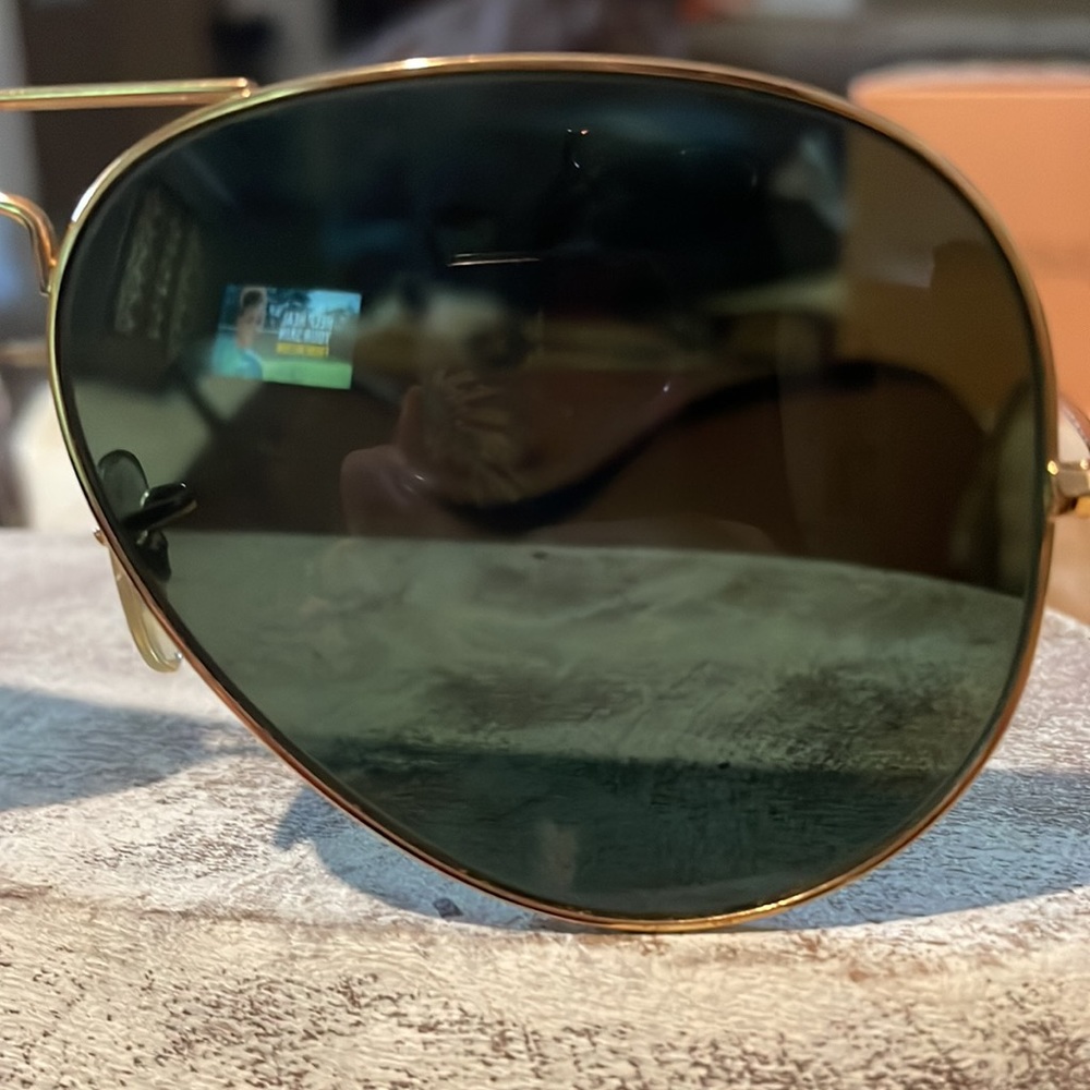 🕶️SOLD Ray-Ban Polarized Aviator Gold Rim Large Sunglasses Authentic - Picture 12 of 12